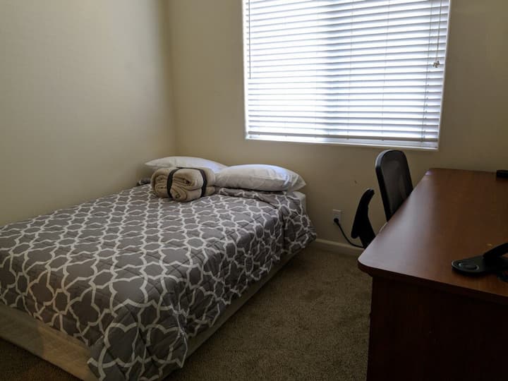 ★Private Room Near Monterey | 1 Bed | 2 Guest |★ - Salinas, CA
