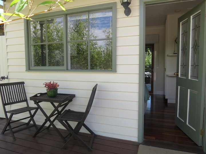 Tranquil Yarra Valley Cottage With Hot Tub - Lilydale