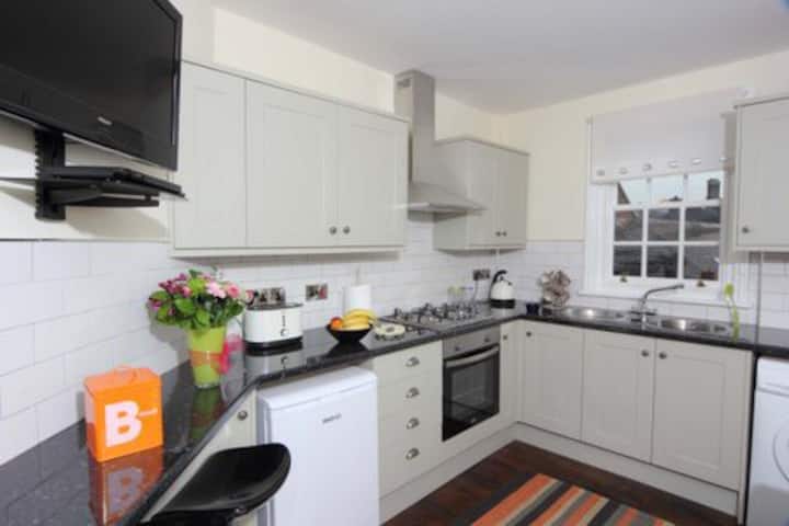 Brooke's-a Wenlock Studios Town Apartment - Much Wenlock