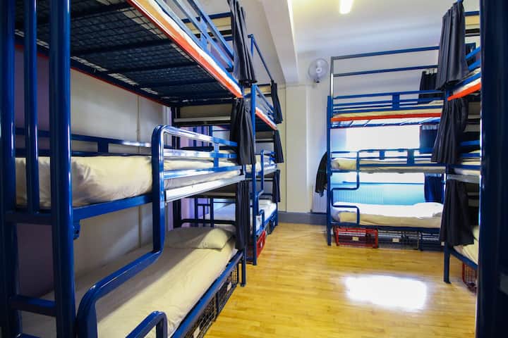1 Bed In 15 Mixed Dorm - London's No 1 Hostel - Harrow