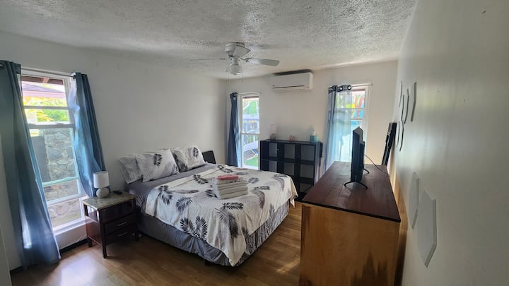 Ocean Lovers, Kite Surfer Private Room With Bed - Kailua, HI