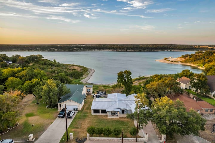 Lake Belton Get Away With Lake Access And Incredible View - ベルトン, TX