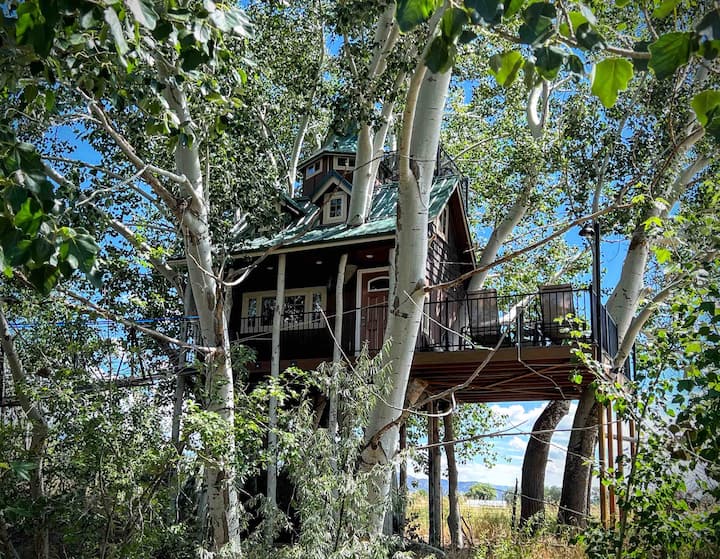 Fantasy Treehouse And Resort - Utah