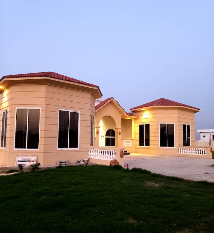 8 Kanal Luxury Villa/farmhouse For Stay Or Party - 파키스탄