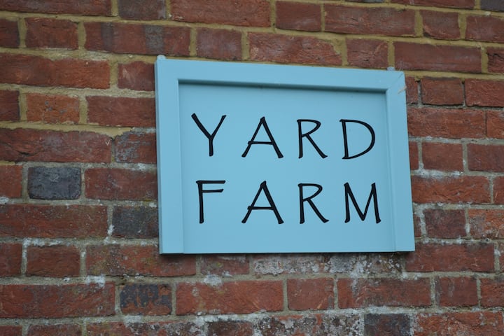 Yard Farm Apartment - 도킹