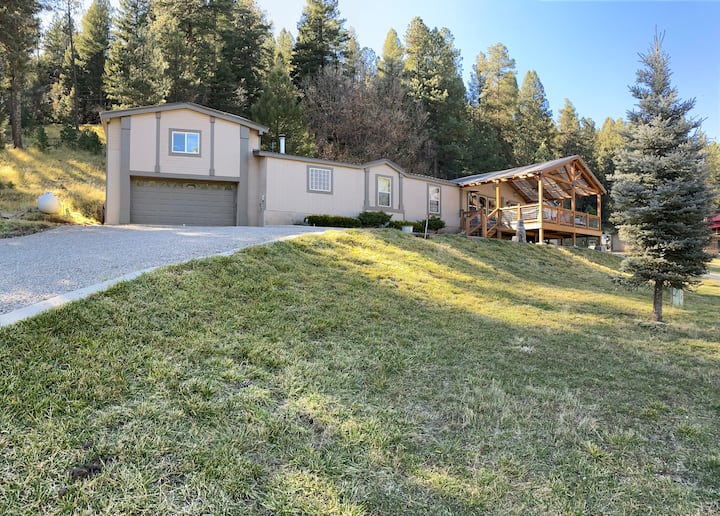 “Our Mountain Home” 6br/3ba With Gorgeous Deck! - Cloudcroft, NM