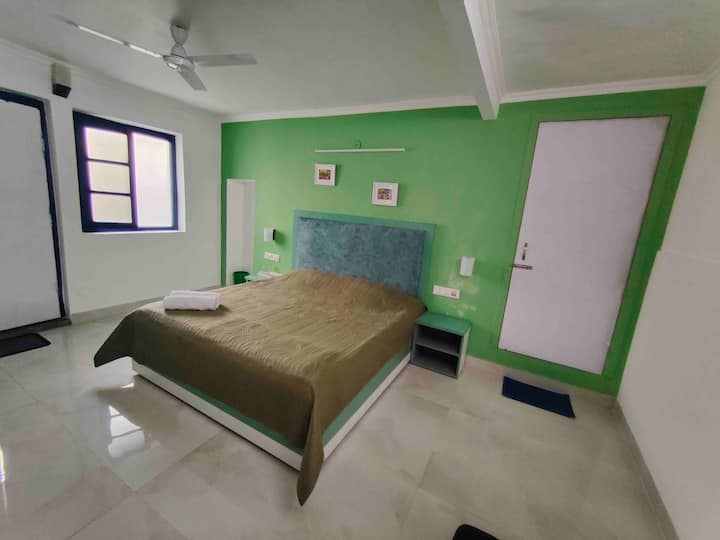 Green Serene Abode Five - Meerut