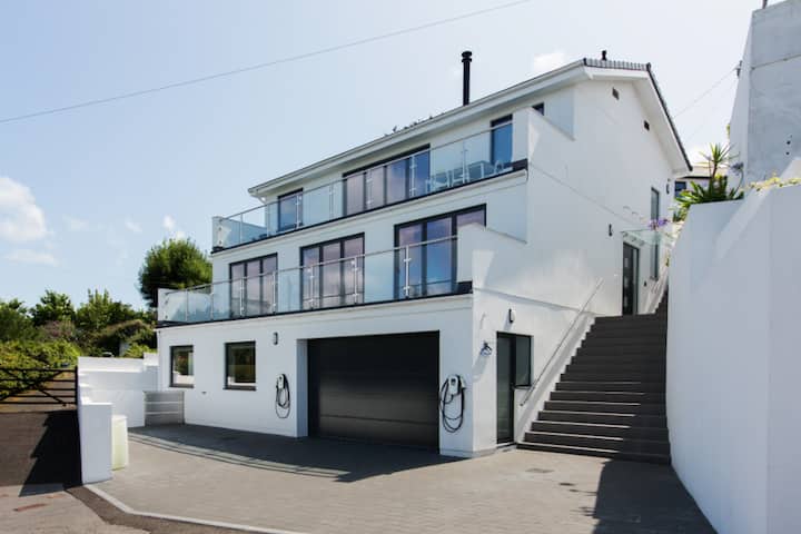Modern Flat Overlooking Newlyn Harbour +Parking - マウスホール