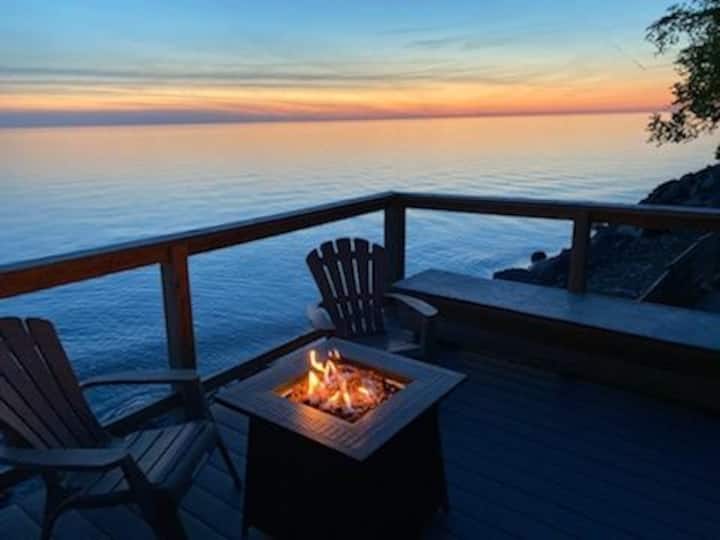 Serene 3-bedroom Cottage On A Lake Ontario - Southwick Beach State Park, Henderson