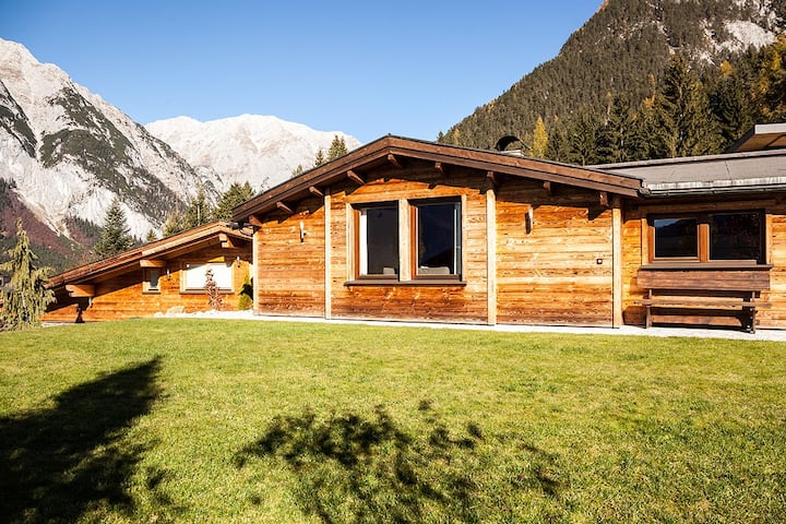 Alpenchalet In Panoramalage - Leutasch