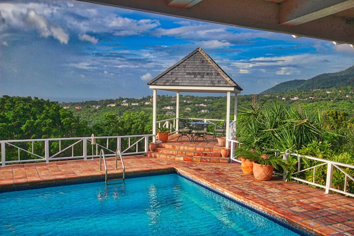 Su Sueño Te Espera En Esta Impresionante Villa Con Impresionantes Vistas Al Océano - Montserrat