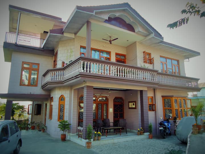 Mannat Holiday Home Stay 1bhk In Dharamshala (H P) - 다람살라