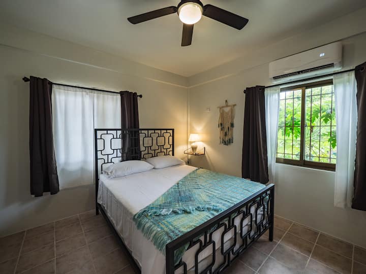 Furnished 1-bedroom Meda Terrace Unit C In Koror - Palau
