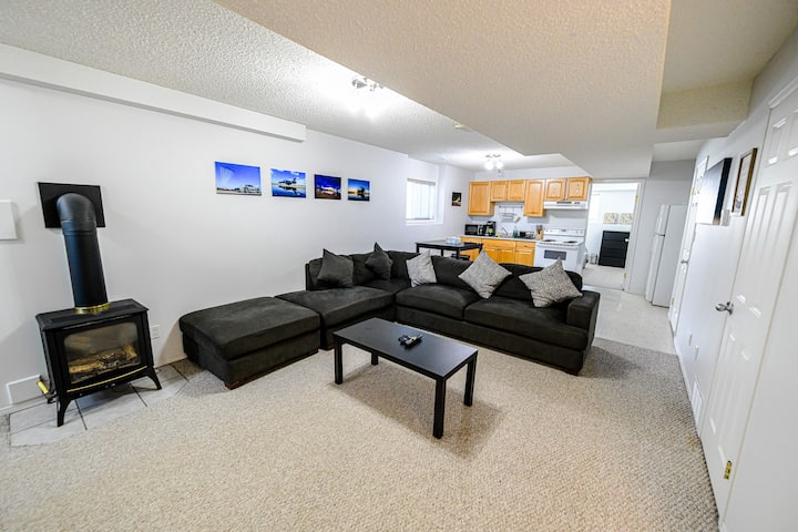 Cozy, Comfy, Clean And Tidy 2 Br Private Suite. - Grande Prairie