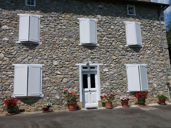 Maison Traditionnelle :  1er éTage 90m2 - Saint-Girons