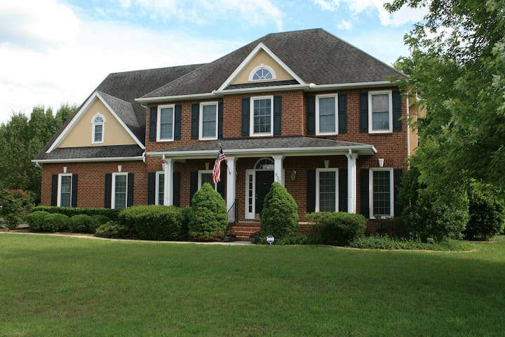 Upscale Home In Murfreesboro - Murfreesboro, TN