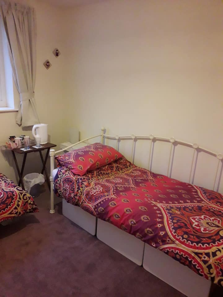 Twin/single Room Near Hospital And Town Centre - Sherborne