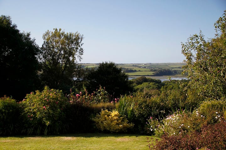 Roskear Farm Traditional Farm One Mile From Town - Padstow
