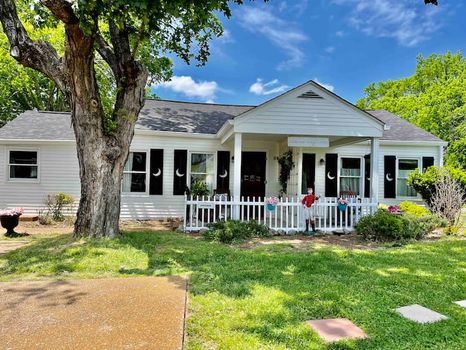 Top friendly cottages in Franklin, TN with cozycozy