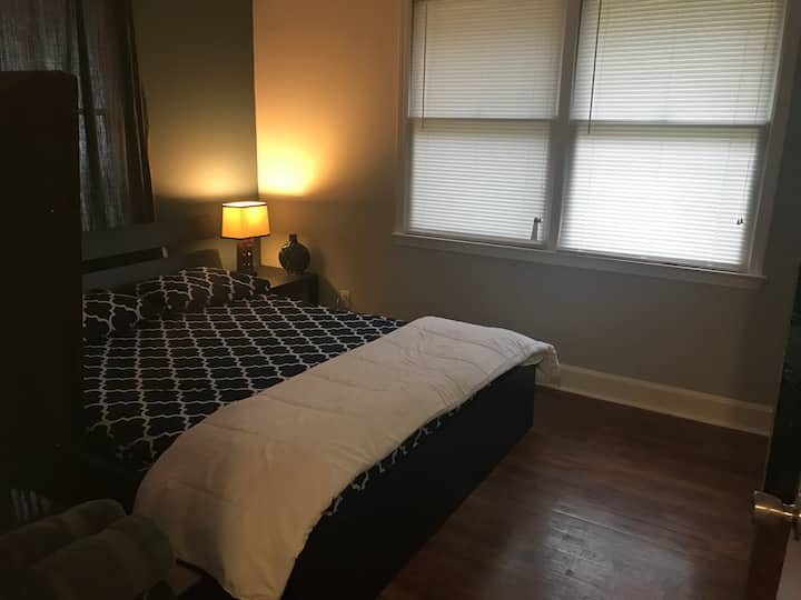 The Dawkins *Private Rm * 12 Min From Shaw Afb* - Sumter, SC