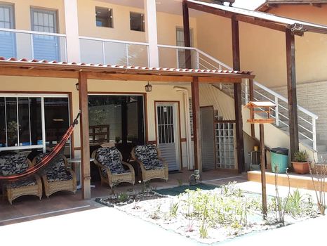 Casa Duplex Com Três Suítes, Piscina E Garagem. - Vila Velha