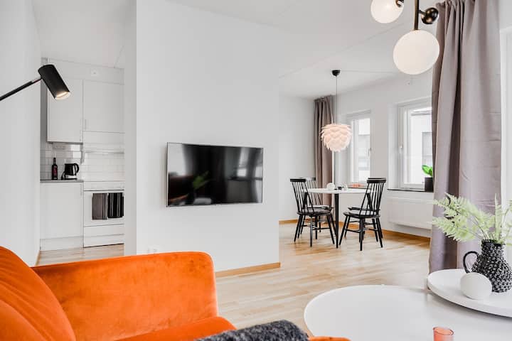 Renovated And Modern Apartment In Malmö, Hyllie - Malmö