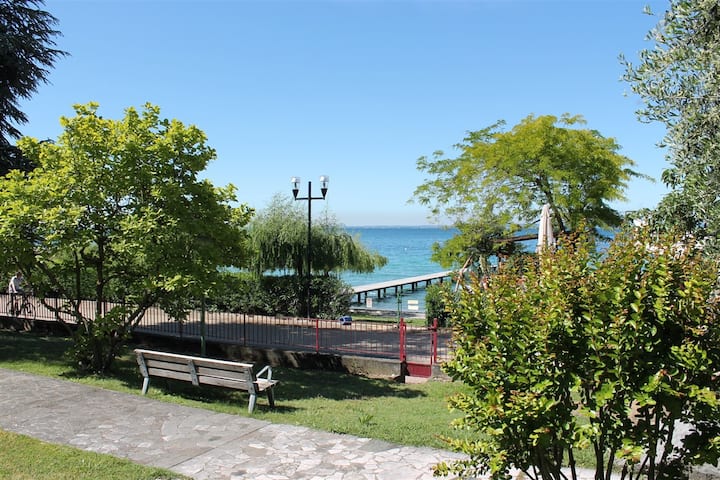 Favola Bella With Private Beach - Гарда