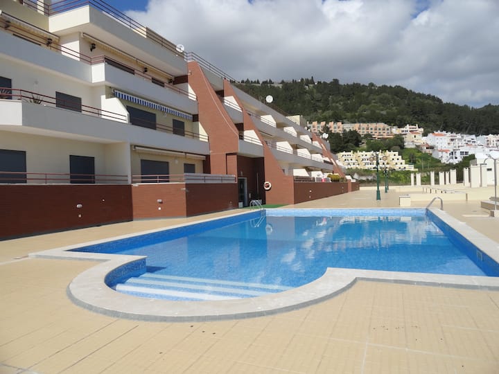 Paradiso - T3 With A Shared Pool - Sesimbra