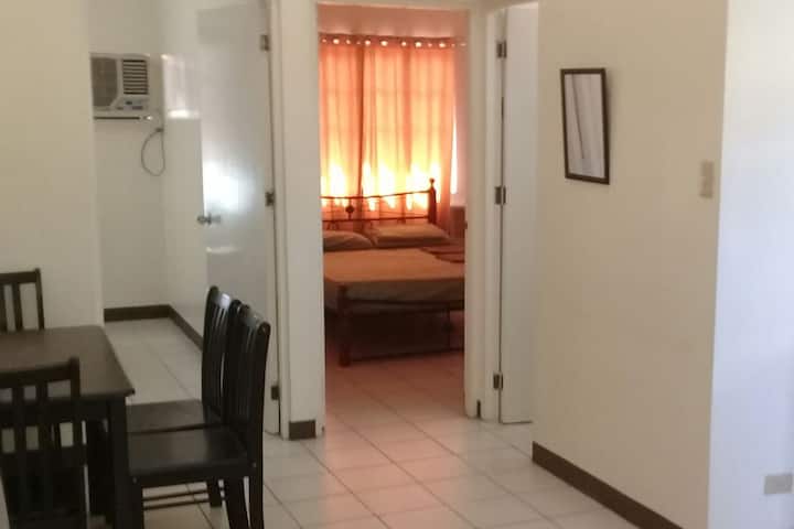 Unit D, 2 Or 1 Bedroom Suite. Cabuyao Towncenter. - Cabúyao