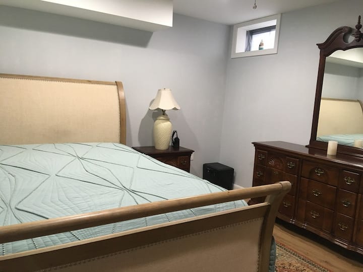 Frimpong's Two Bedroom Apartment - Lake Wyola, MA