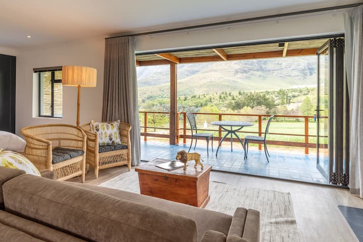 Modern Cottage At Mont Angelis In Stellenbosch - Stellenbosch