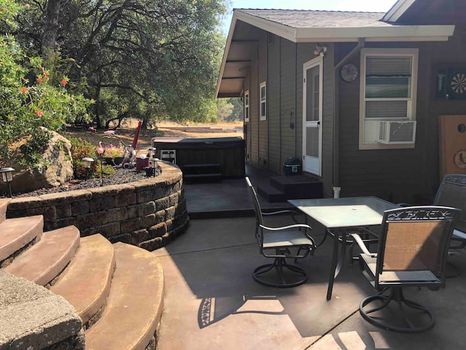 Looking for weekly rentals in Auburn, CA? Choose cozycozy!