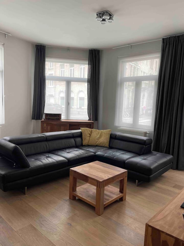 Light, Modern Apartment  - City Centre Of Antwerp - Aartselaar