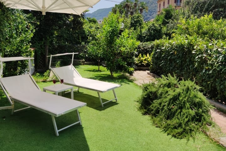 Room With Double Bed And Garden-solarium - Sant'Agnello