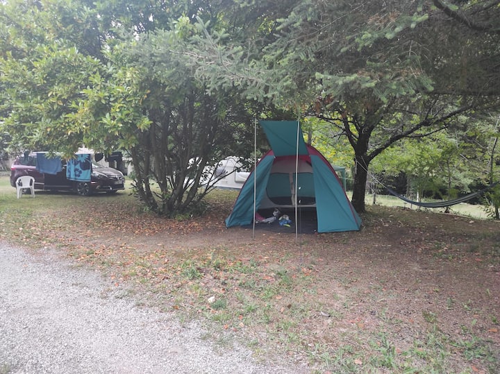 Aire D'accueil Camping - Labeaume