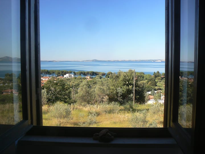 Apartment With Garden For 4 People With Beautiful Lake View And Convenient Parking - Bolsena