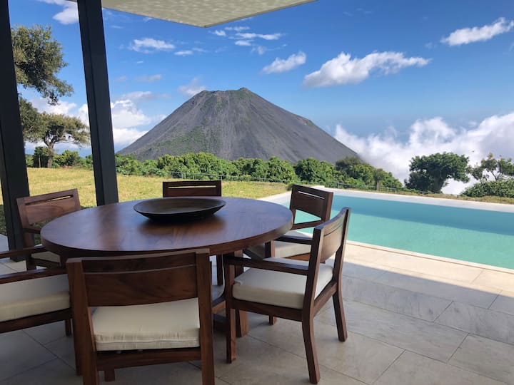 Casa Cielo - Heavenly Izalco Volcano Views - El Salvador