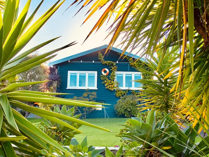 The Cottage On Weka: Oneroa - Beach, Sun & Spa - Waiheke Island