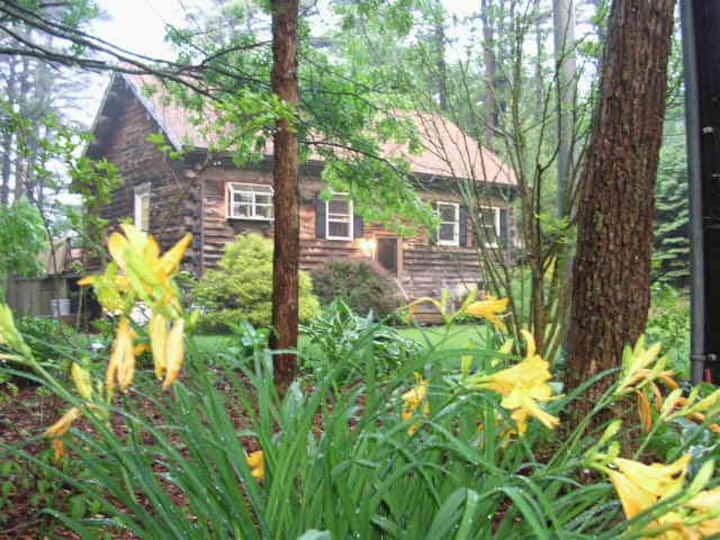 Traditional Log House Near Cape Cod/boston - Massachusetts