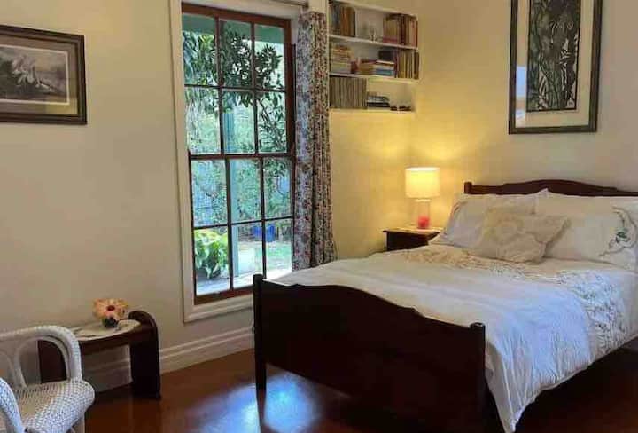 Bardon Bed & Breakfast - Chantilly Room - Virginia