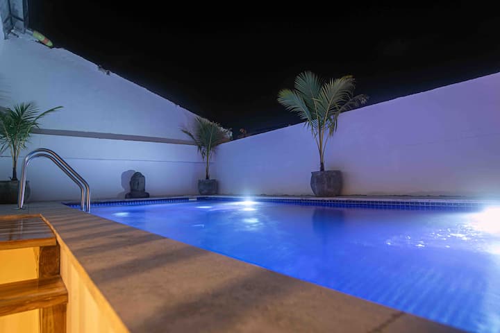 7 Bedroom In Clock Tower Plaza With Private Pool - Cartagena