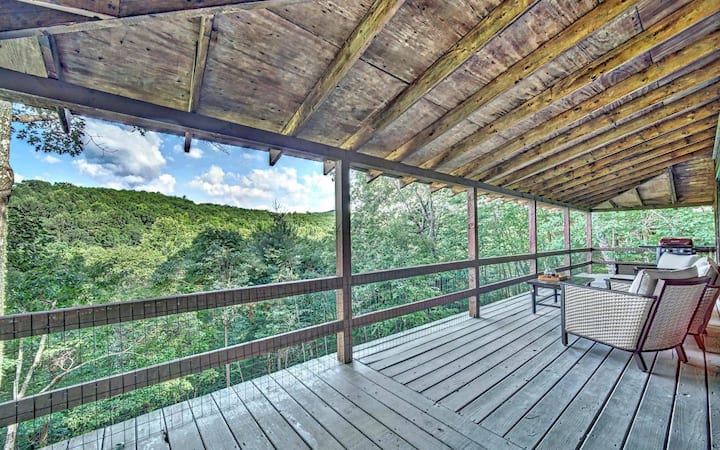 New Cozy Cabin With Sunset View - Sleeps 7 - Suches, GA