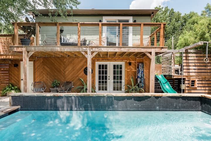 Warm Getaway With A Poolside Patio In Norman, Ok - 노먼