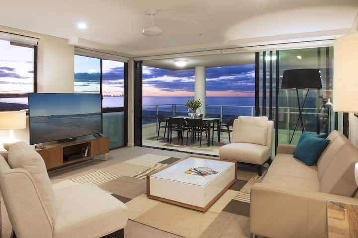 Luxury  2.5 Bedroom Apartment Amazing Views - Coolangatta