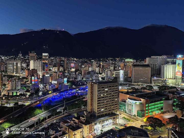 Espectacular Apto, Con Vista Al ÁVila - Caracas