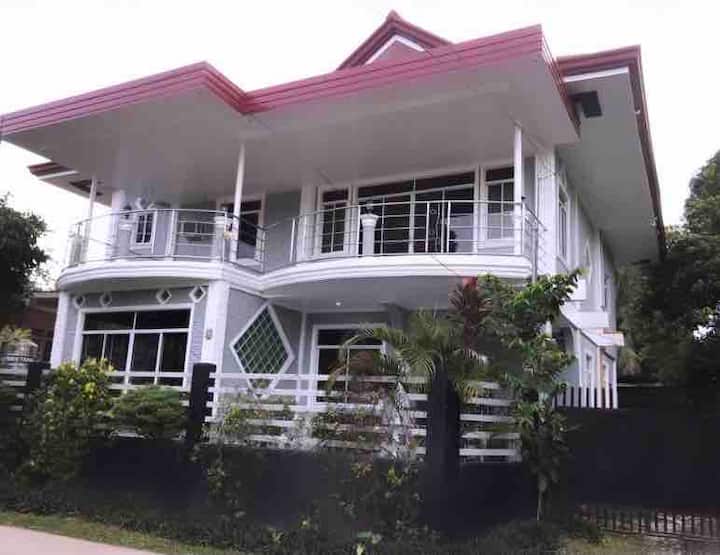 Casa Olivia In Dumaguete - Bacong