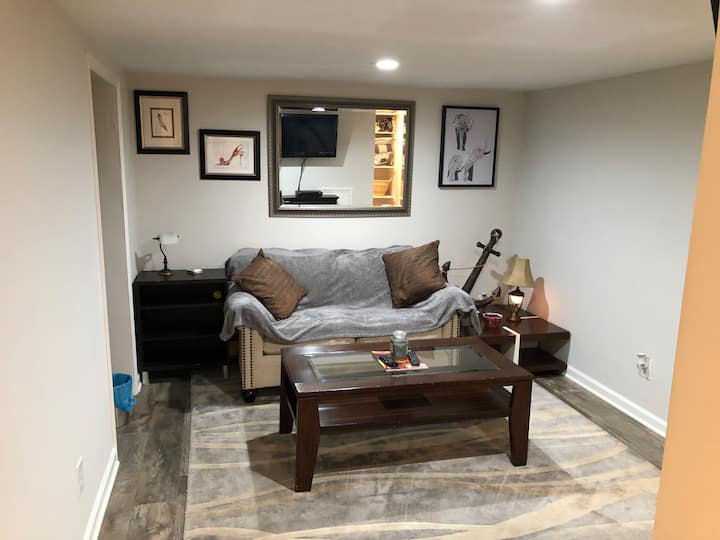 Phils Cool Comfy Newly Renovated Spacious 1br Apt - Suffolk County, NY