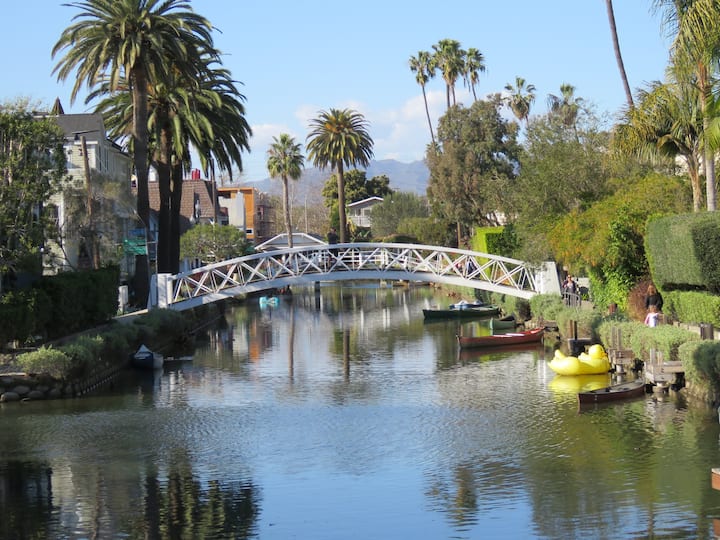 Venice Bungalow; Canals & Ocean!*discounted!! - Santa Monica, CA
