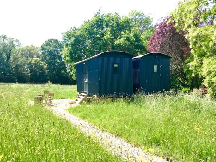 Double Shepherds Hut Near Vineyards And Gardens - Tenterden