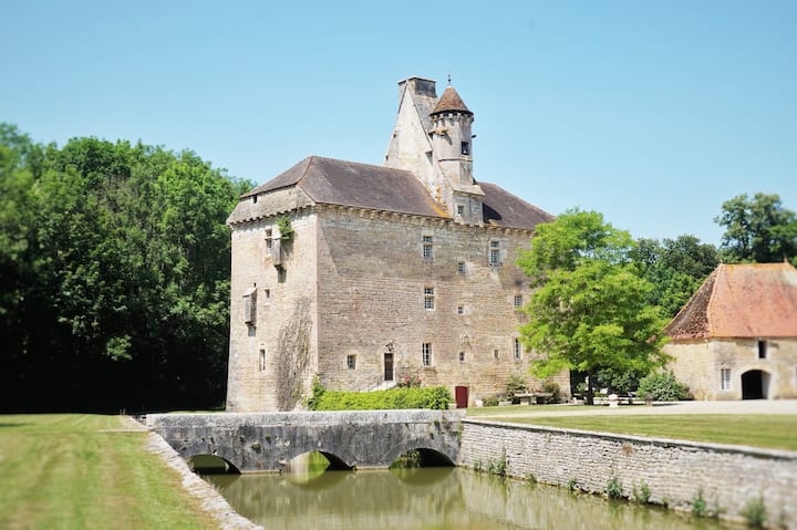 Château Du Xvème Siècle - Côte-d'Or
